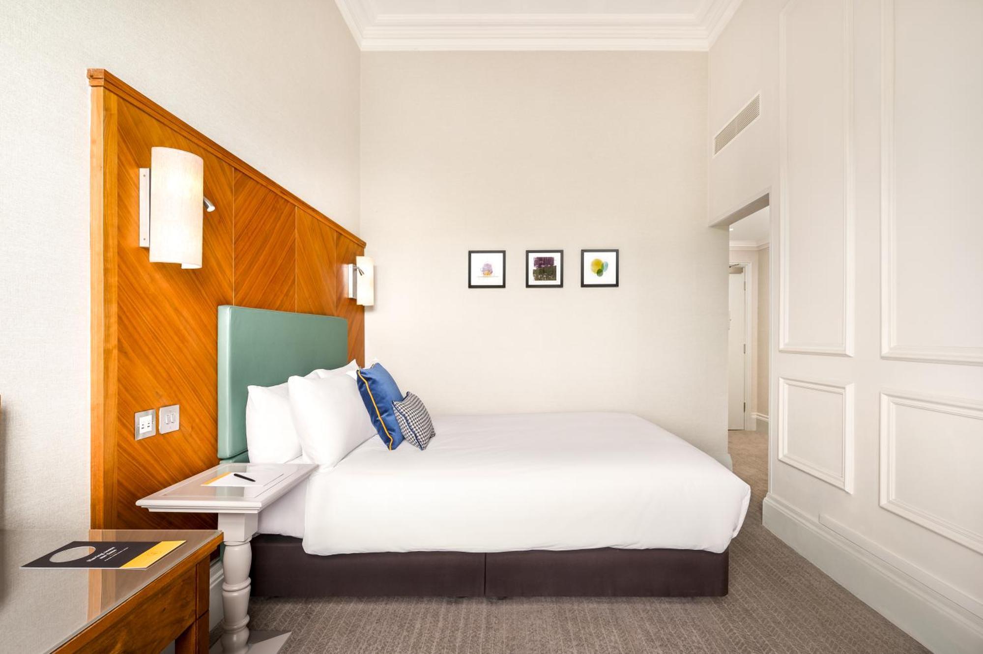 คราวน์ พลาซา เอดินเบอระ - รอยัล เทอเรซ Hotel เอดินบะระ ภายนอก รูปภาพ