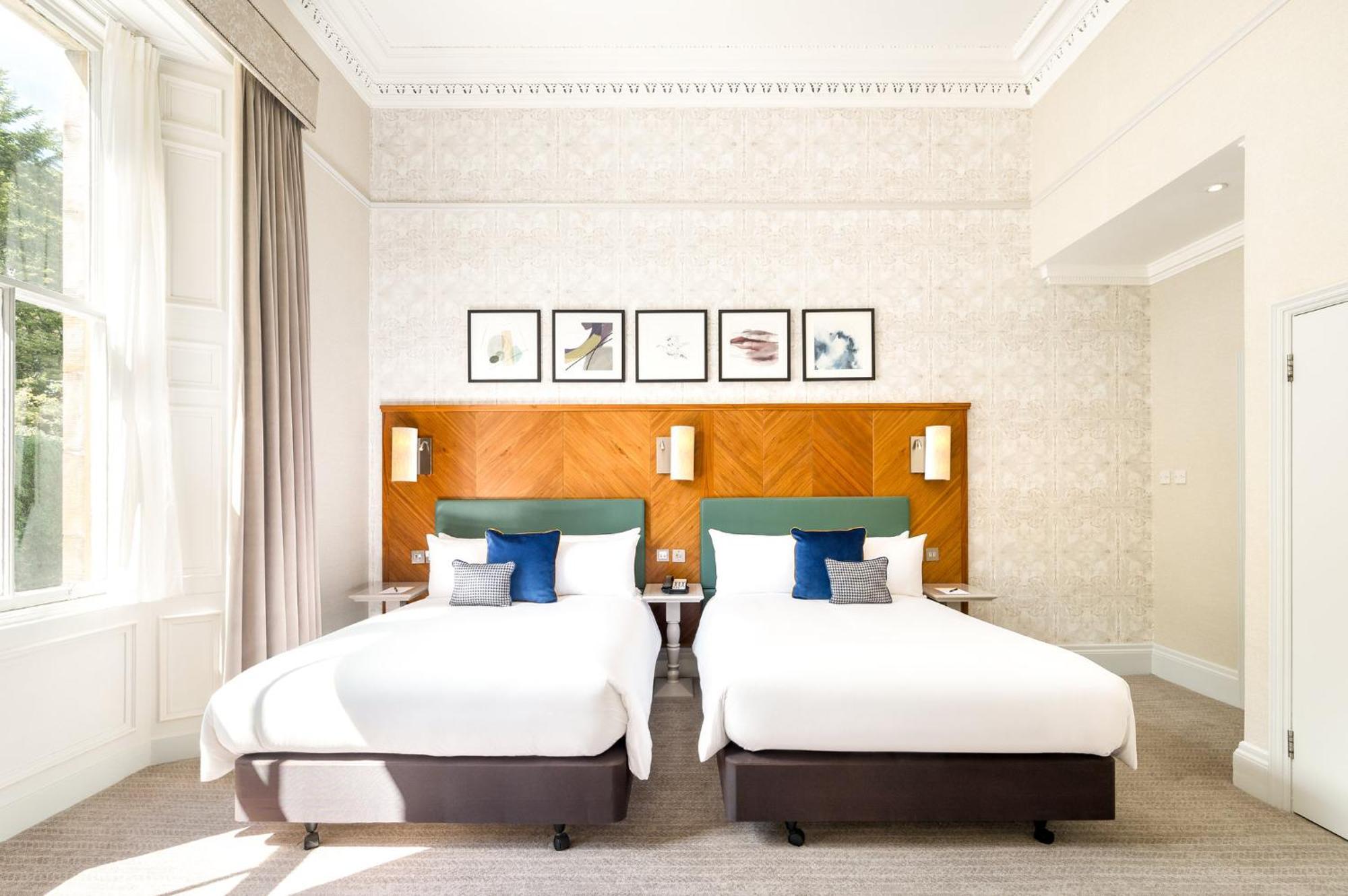 คราวน์ พลาซา เอดินเบอระ - รอยัล เทอเรซ Hotel เอดินบะระ ภายนอก รูปภาพ
