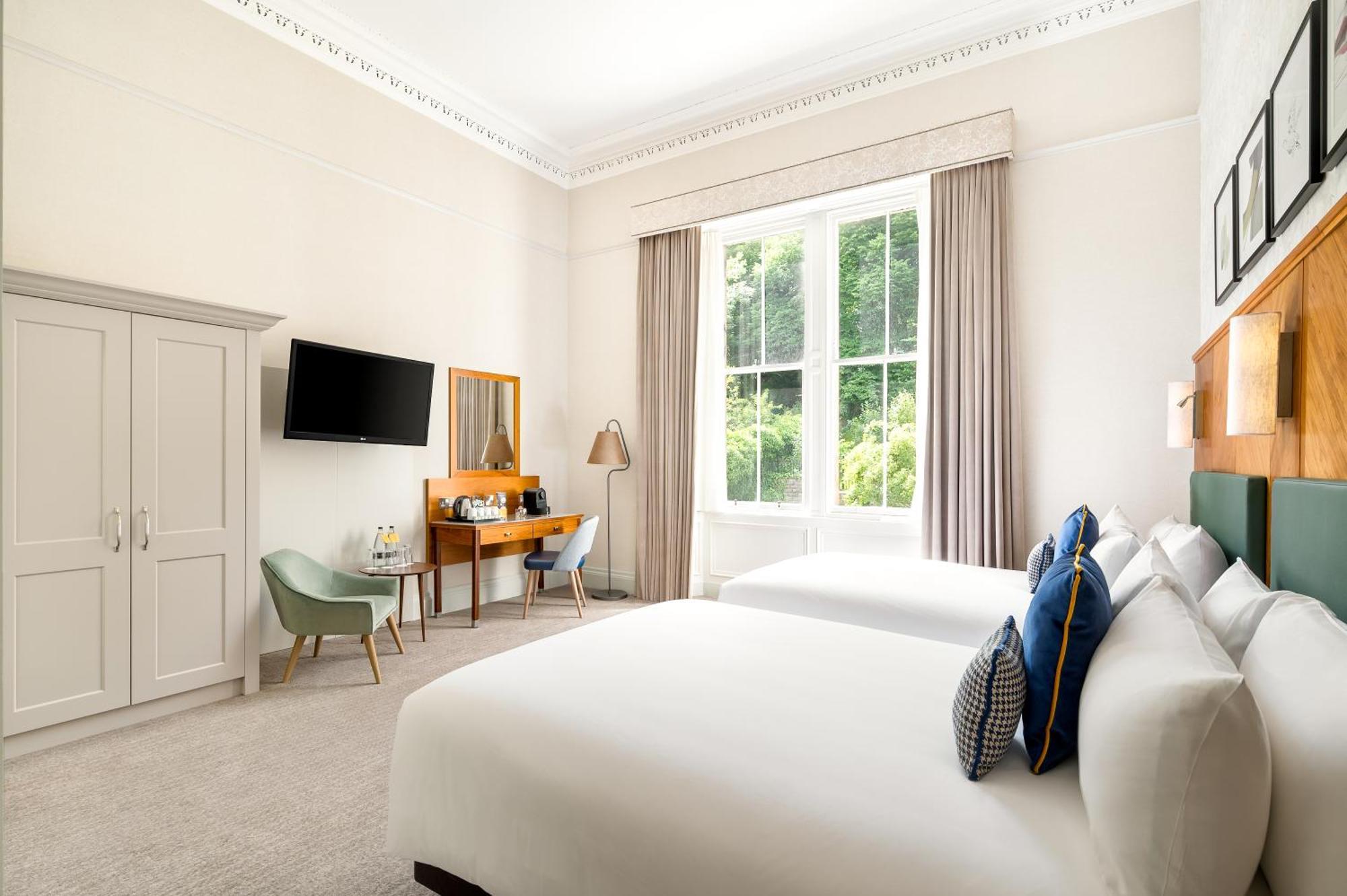 คราวน์ พลาซา เอดินเบอระ - รอยัล เทอเรซ Hotel เอดินบะระ ภายนอก รูปภาพ