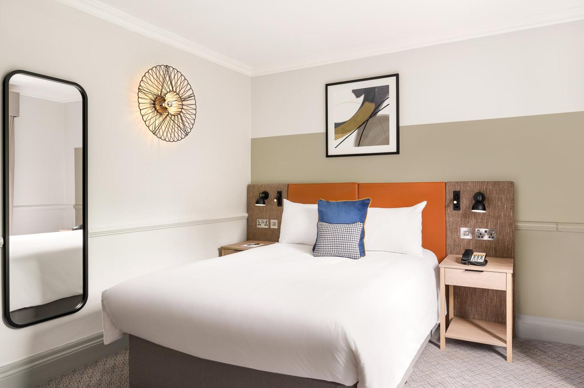 คราวน์ พลาซา เอดินเบอระ - รอยัล เทอเรซ Hotel เอดินบะระ ภายนอก รูปภาพ