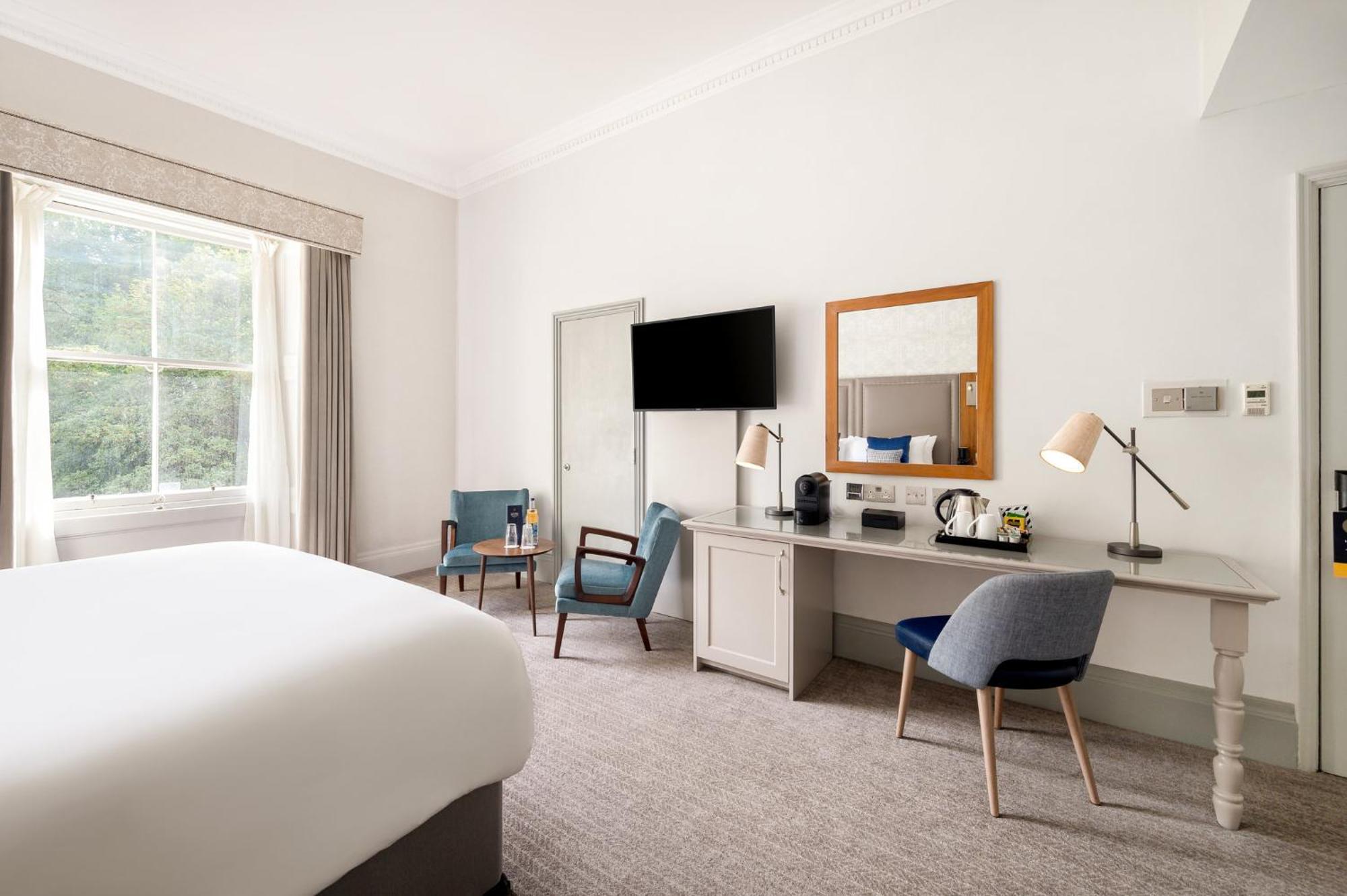 คราวน์ พลาซา เอดินเบอระ - รอยัล เทอเรซ Hotel เอดินบะระ ภายนอก รูปภาพ