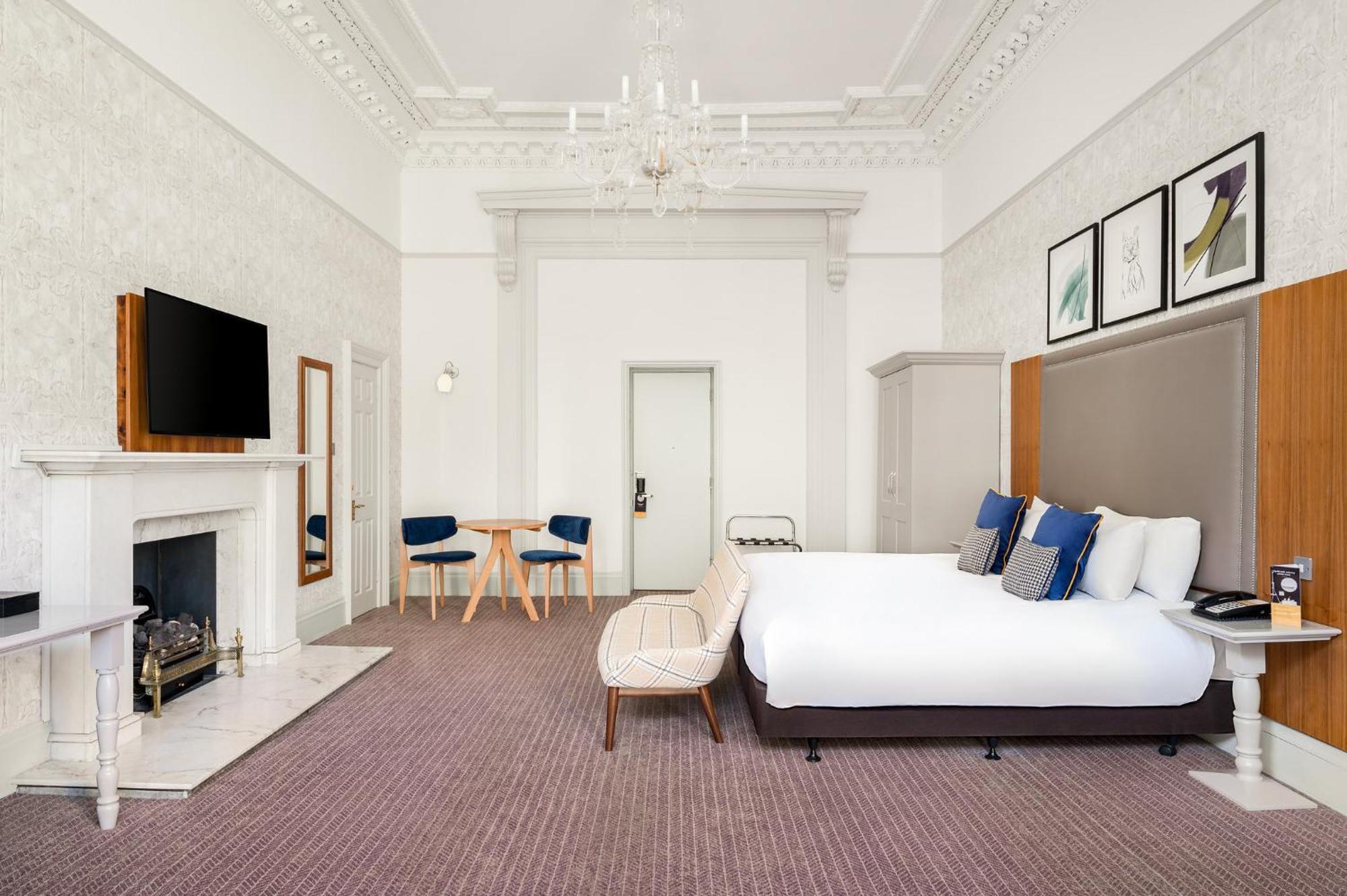 คราวน์ พลาซา เอดินเบอระ - รอยัล เทอเรซ Hotel เอดินบะระ ภายนอก รูปภาพ